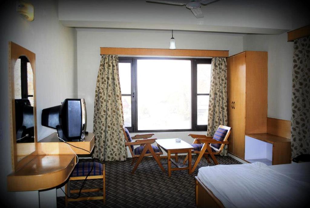 Hotel Welcome Residency Сринагар Экстерьер фото