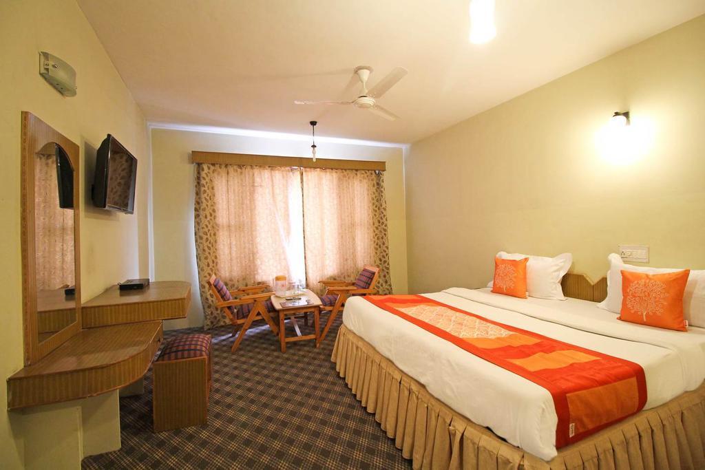 Hotel Welcome Residency Сринагар Экстерьер фото
